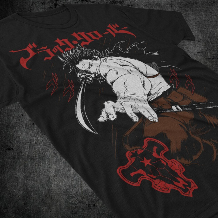 Футболка з аніме принтом Чорна конюшина оверсайз (S/M/L) Чорний AnimeJ1053